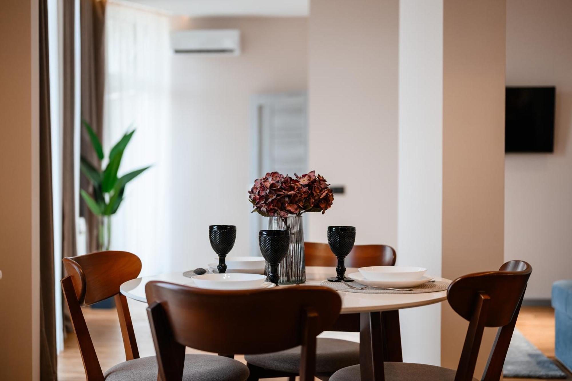 Luxury Apartments Smart House Uzjhorod Eksteriør bilde
